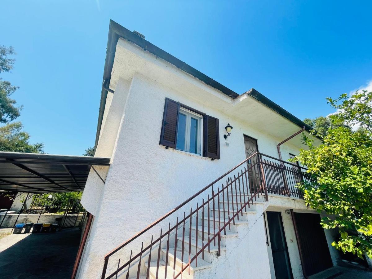 Apartmán La Casa Di Nonna Attilia Fondi Exteriér fotografie